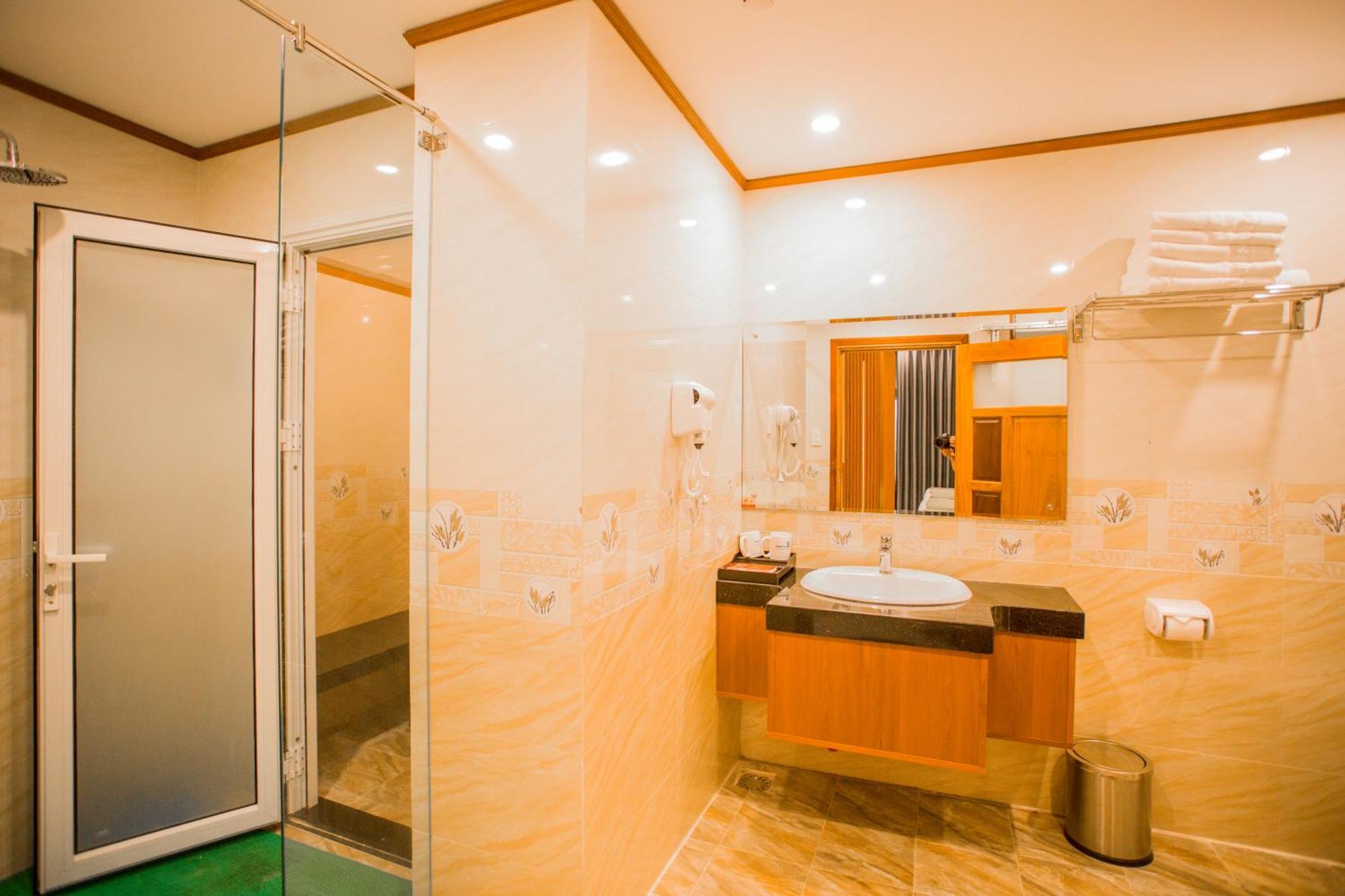 Lien Do Star Hotel Bảo Lộc Extérieur photo